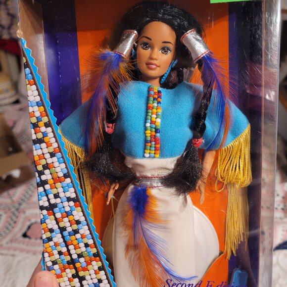 Native American 2nd in Series Dolls of the World Barbie - Picture 9 of 17